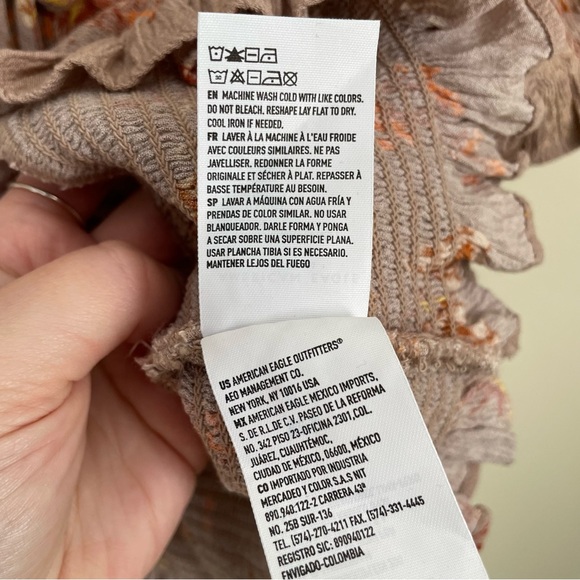 American Eagle | Purple Floral Smocked Cropped Shoulder Blouse | Size Small - Picture 11 of 11